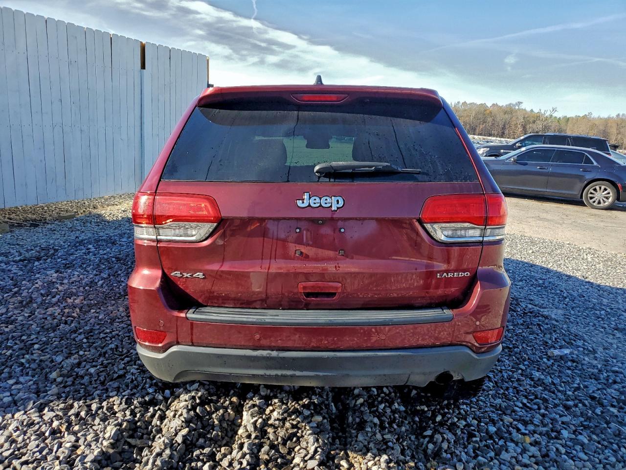 2018 JEEP GRAND CHEROKEE LAREDO photo 6