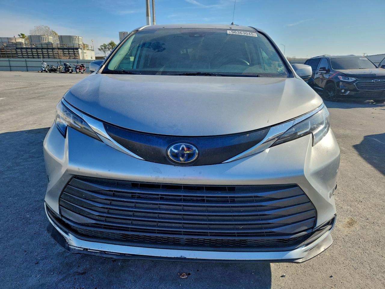 2021 TOYOTA SIENNA LE photo 9