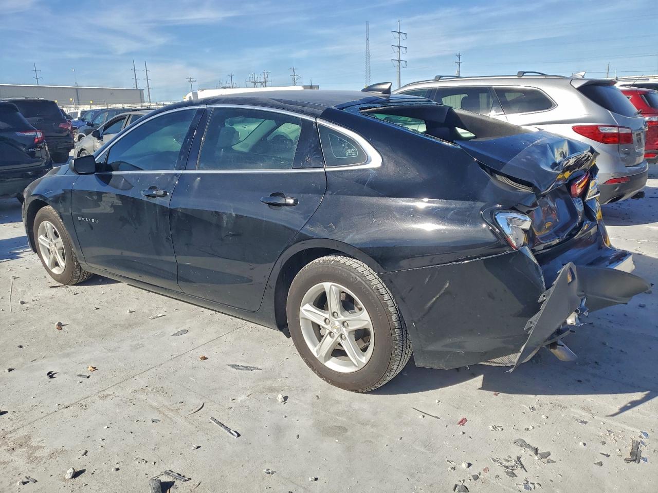 2022 CHEVROLET MALIBU LS photo 2