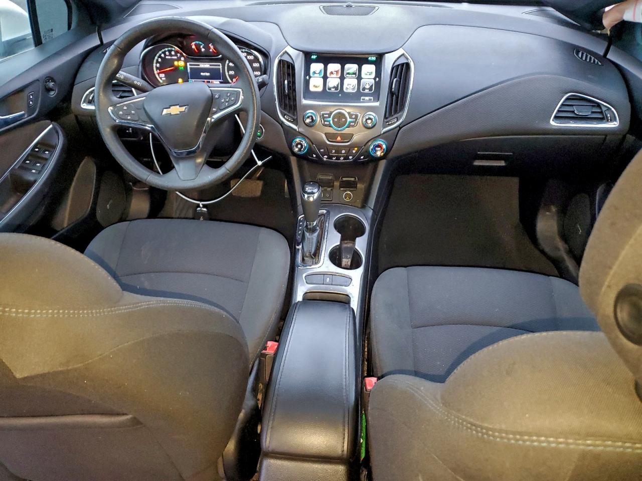 2017 CHEVROLET CRUZE LT photo 8