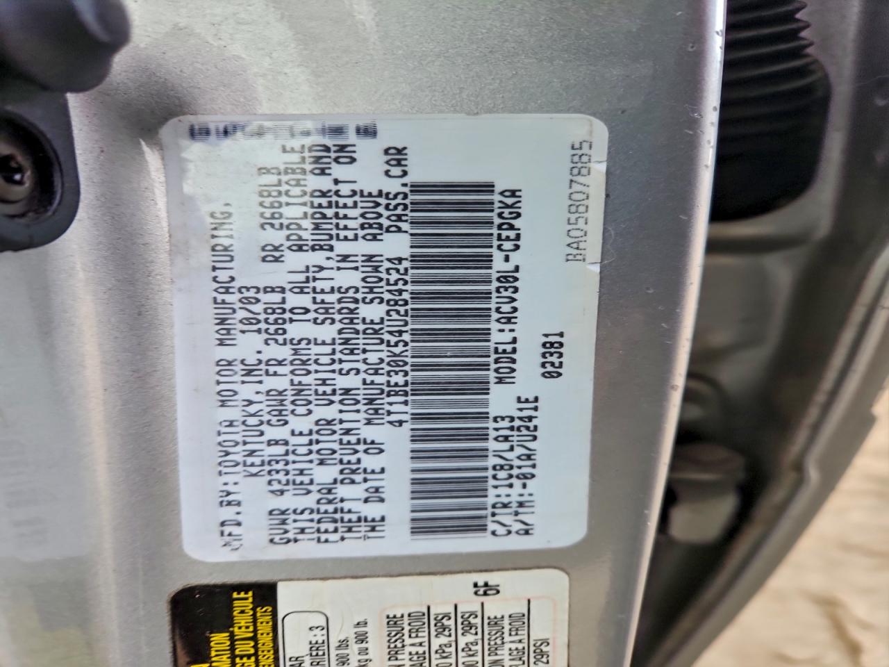2004 TOYOTA CAMRY LE photo 23