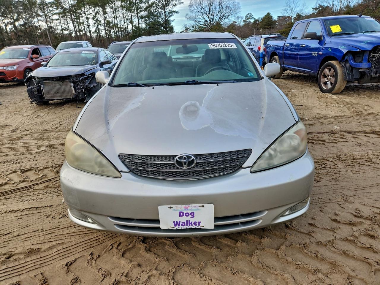 2004 TOYOTA CAMRY LE photo 9