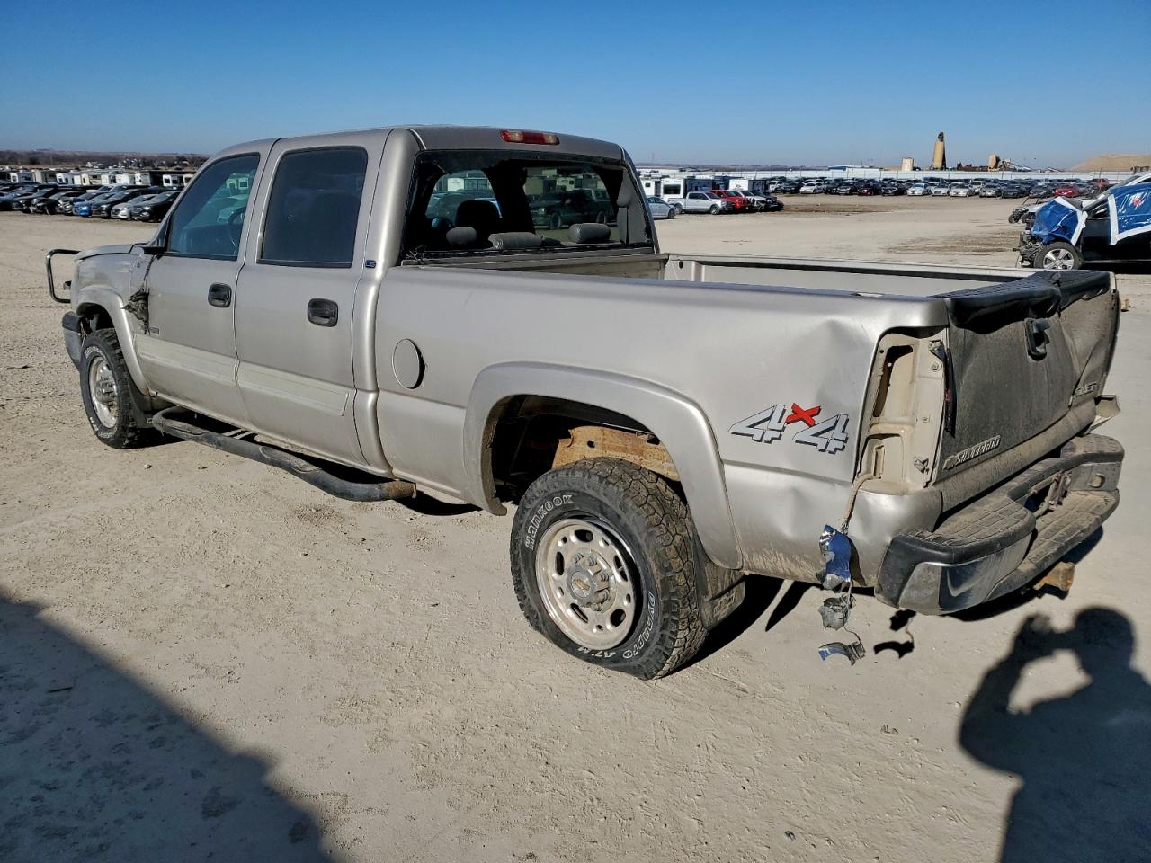 2005 CHEVROLET SILVERADO K1500 HEAVY DUTY photo 3