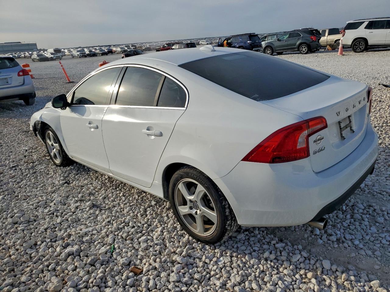 2013 VOLVO S60 T5 photo 2
