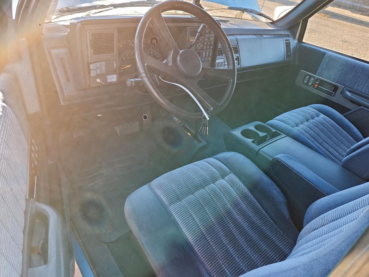 1994 GMC SIERRA K1500 photo 15