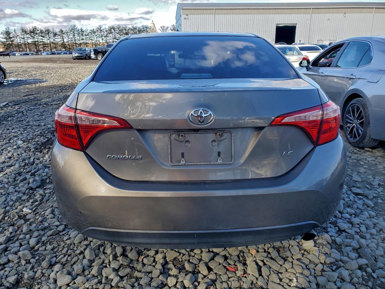 2017 TOYOTA COROLLA L photo 6