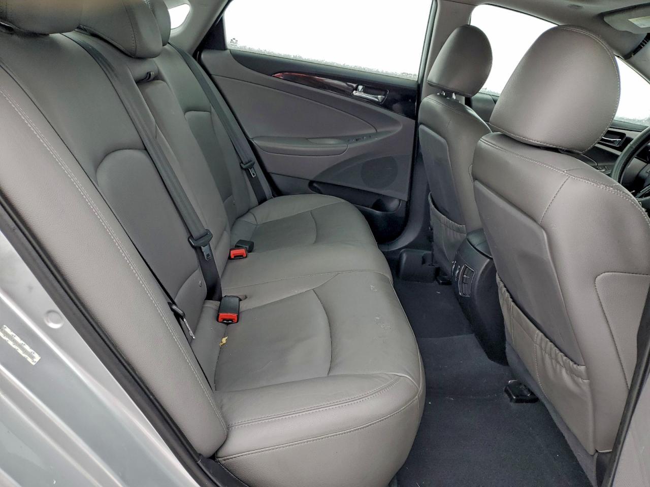 2011 HYUNDAI SONATA SE photo 10