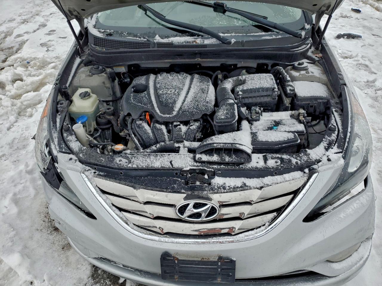 2011 HYUNDAI SONATA SE photo 11