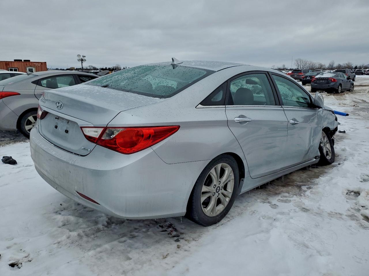 2011 HYUNDAI SONATA SE photo 3
