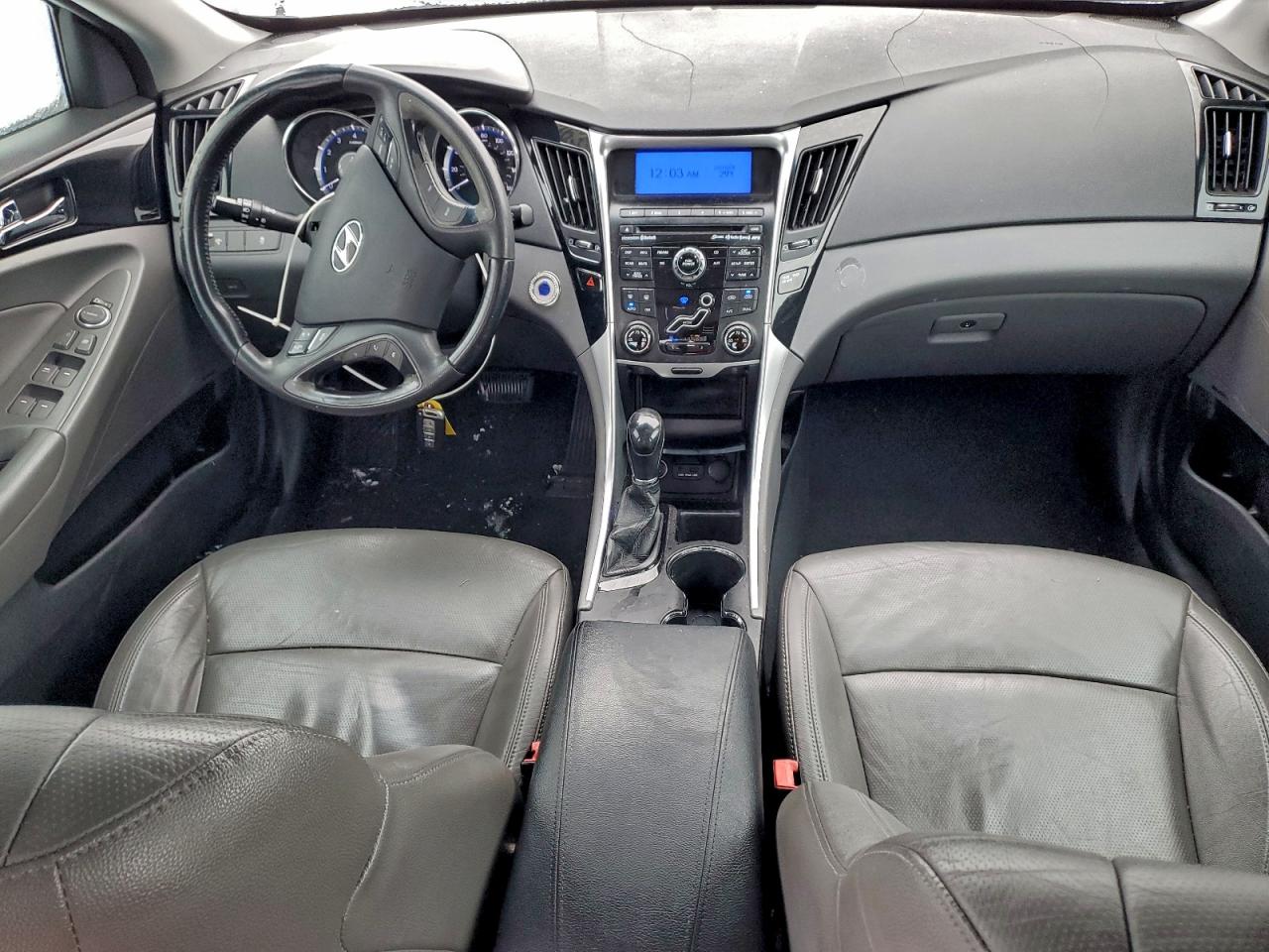 2011 HYUNDAI SONATA SE photo 8