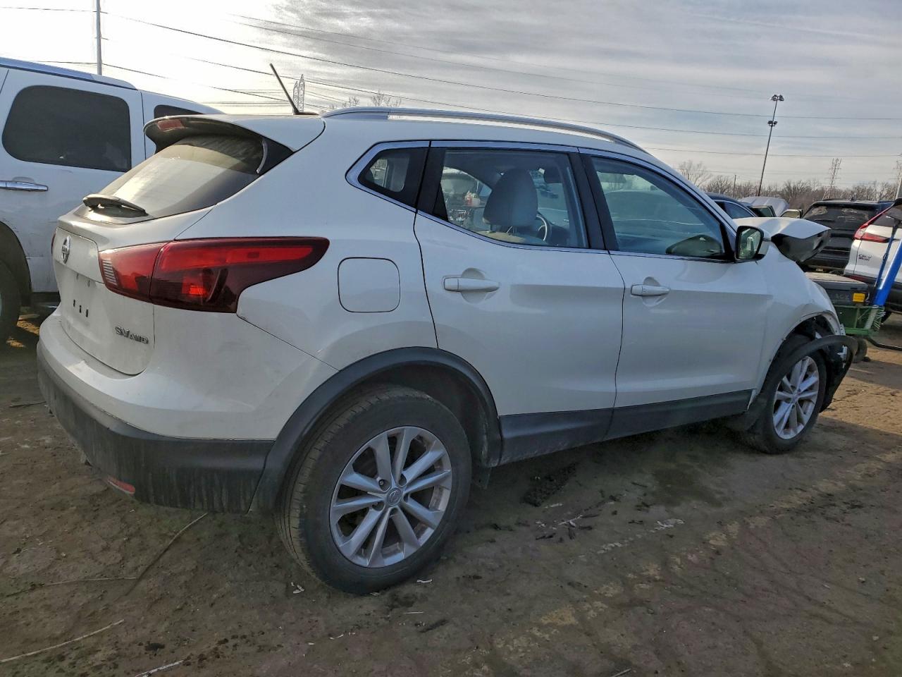 2018 NISSAN ROGUE SPORT S photo 5