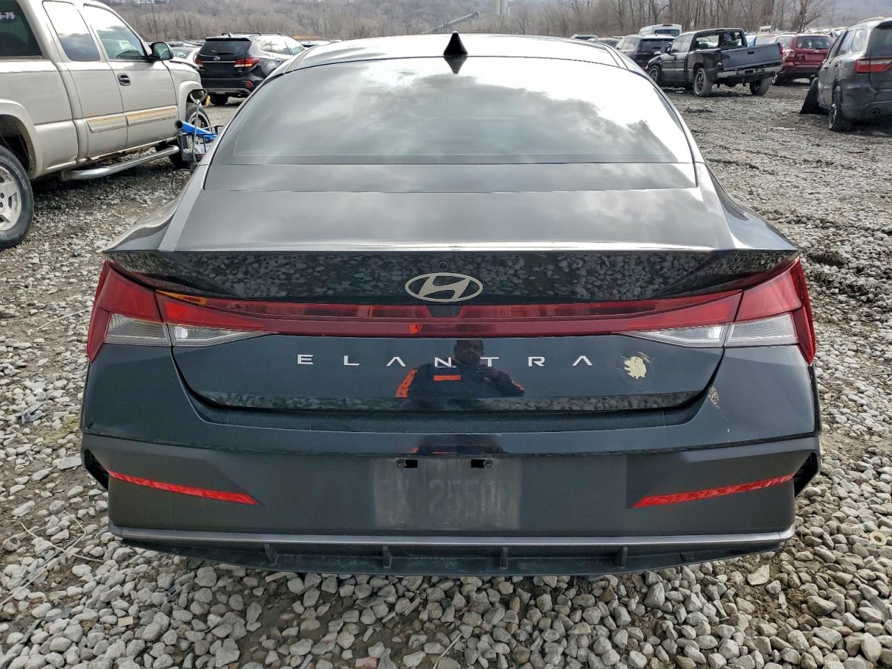 2024 HYUNDAI ELANTRA SEL photo 6