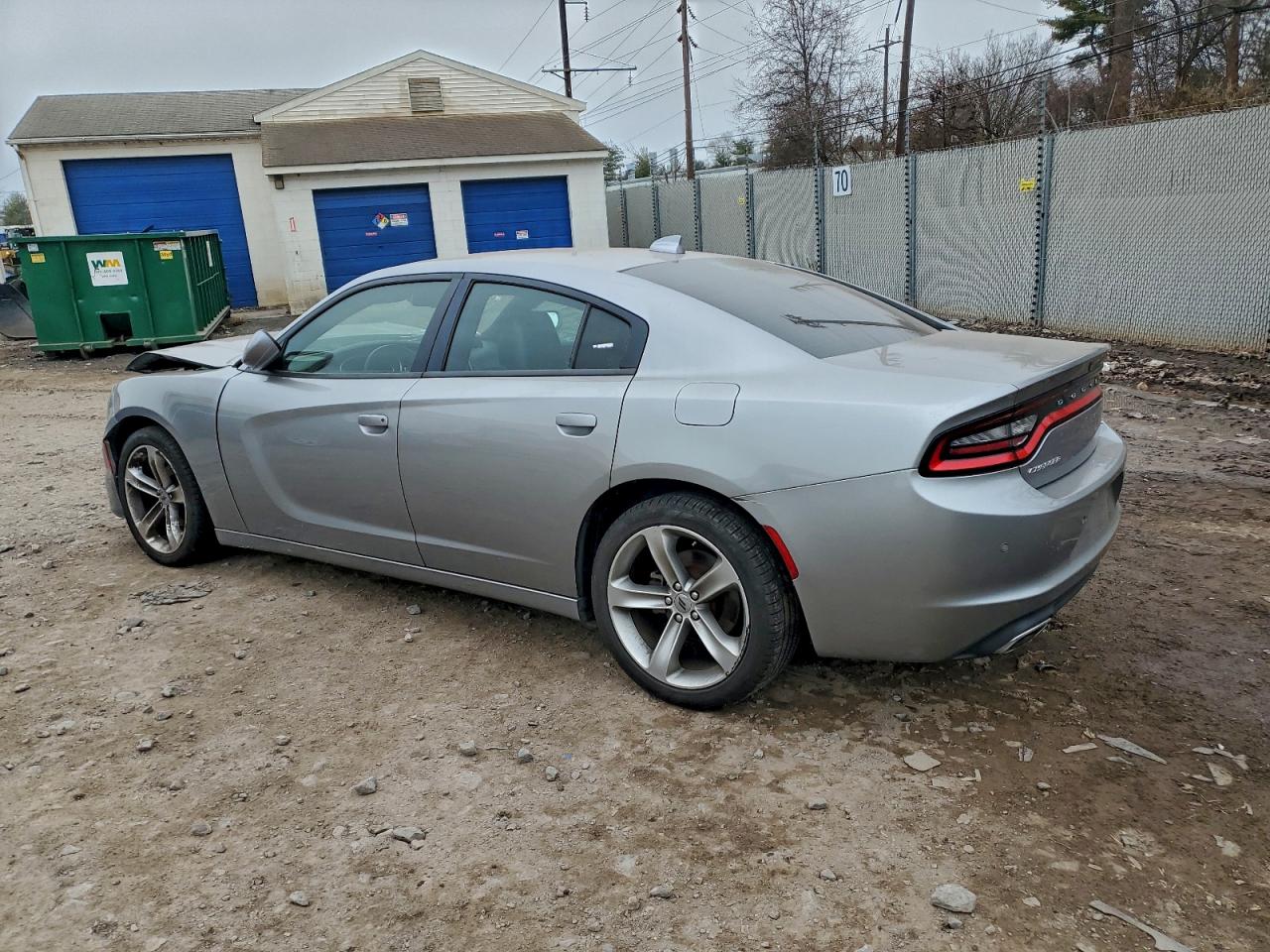 2017 DODGE CHARGER SXT photo 2