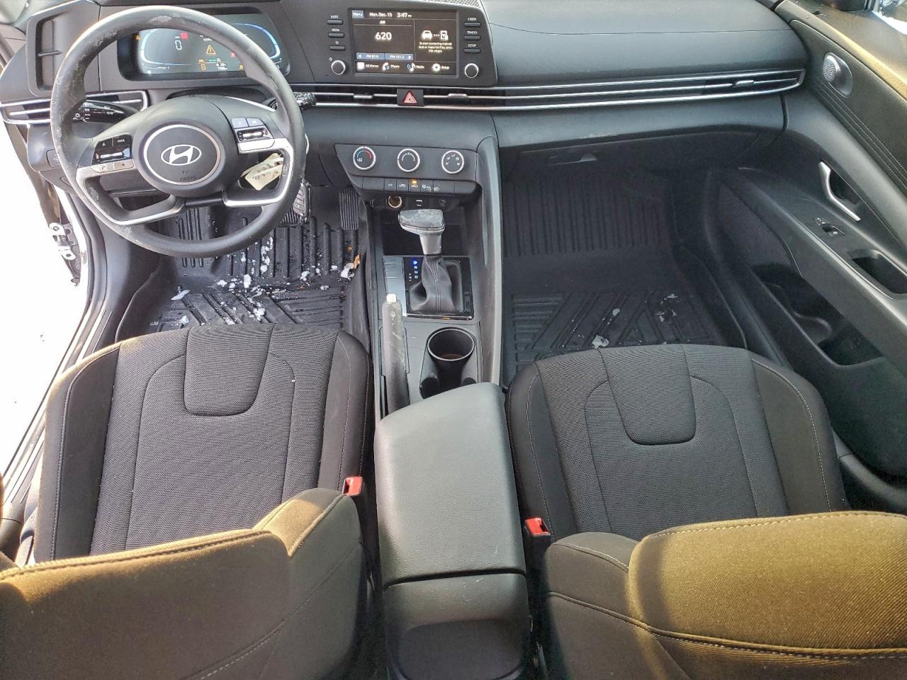 2024 HYUNDAI ELANTRA SE photo 15