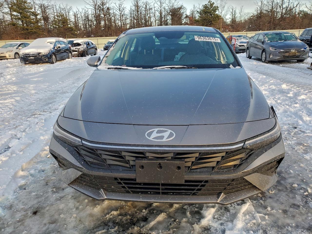 2024 HYUNDAI ELANTRA SE photo 9