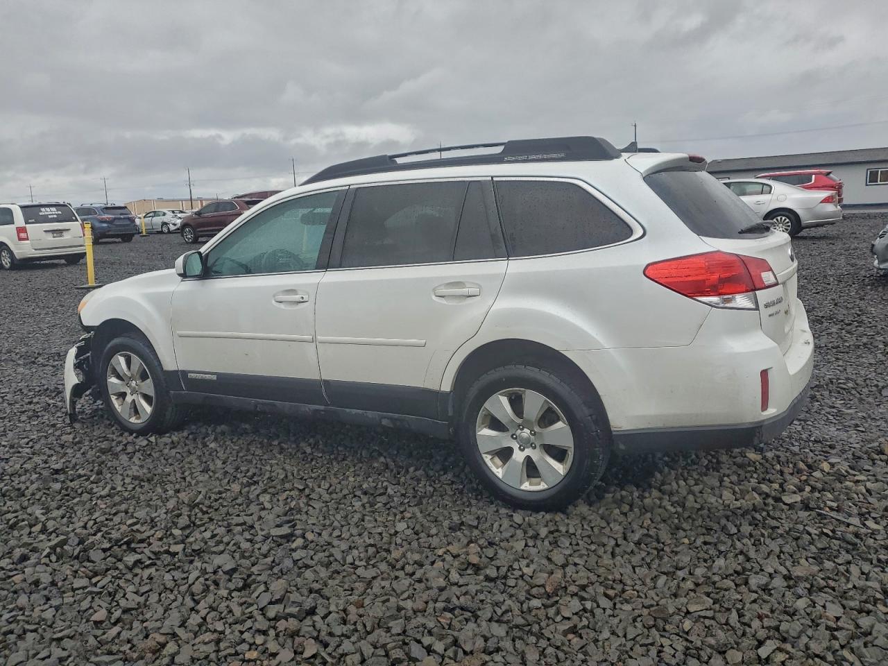 2011 SUBARU OUTBACK 2.5I PREMIUM photo 2