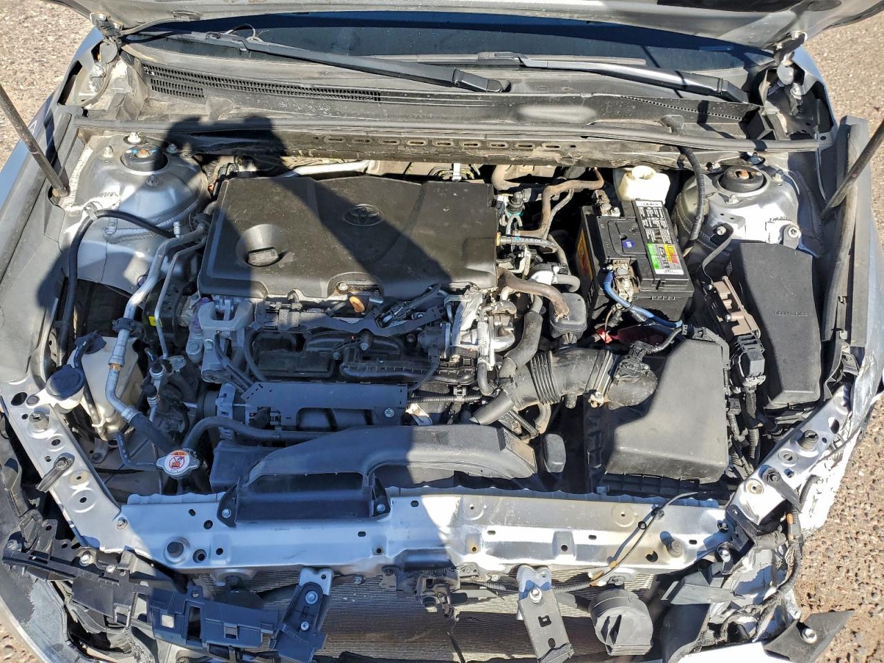 2020 TOYOTA CAMRY LE photo 11