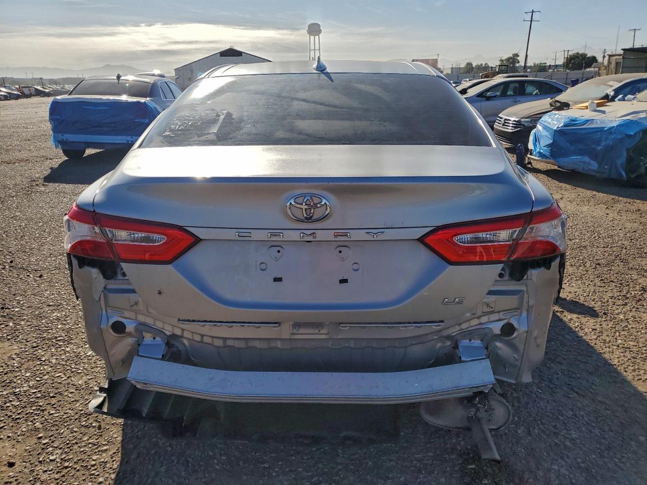 2020 TOYOTA CAMRY LE photo 6