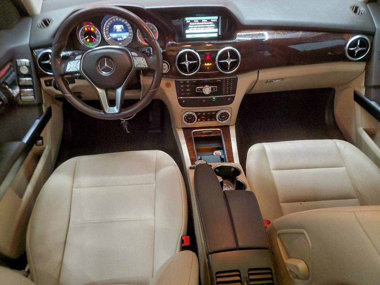 2015 MERCEDES-BENZ GLK 350 photo 8