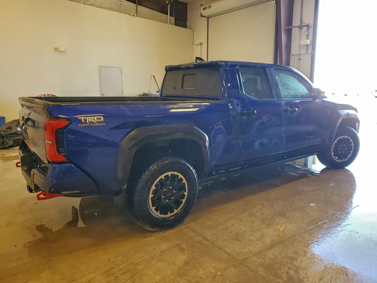 2024 TOYOTA TACOMA DOUBLE CAB photo 3