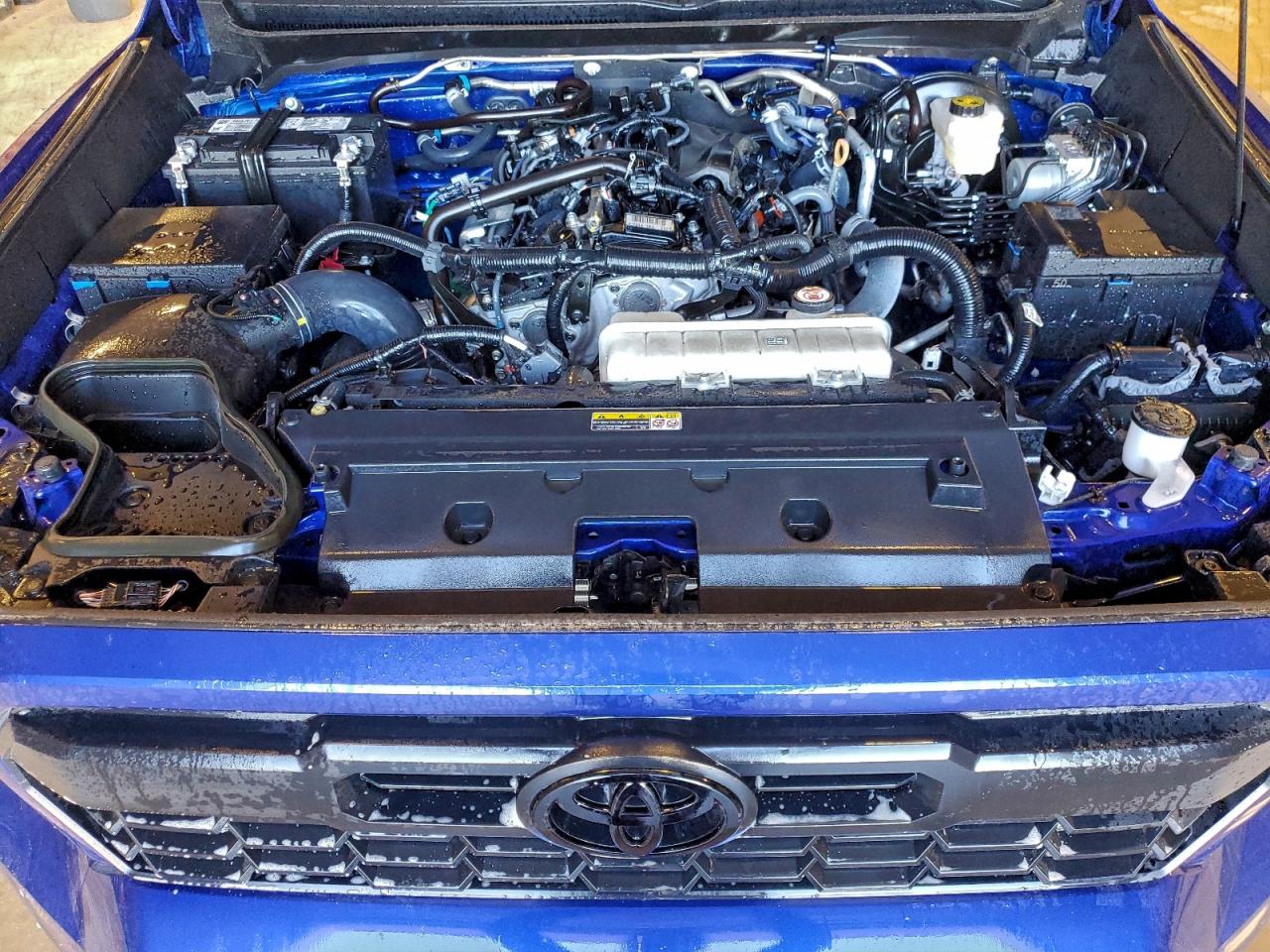 2024 TOYOTA TACOMA DOUBLE CAB photo 11