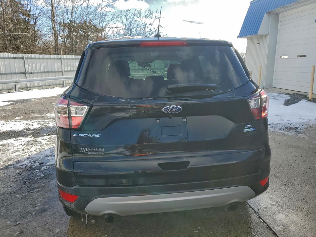 2017 FORD ESCAPE SE photo 6