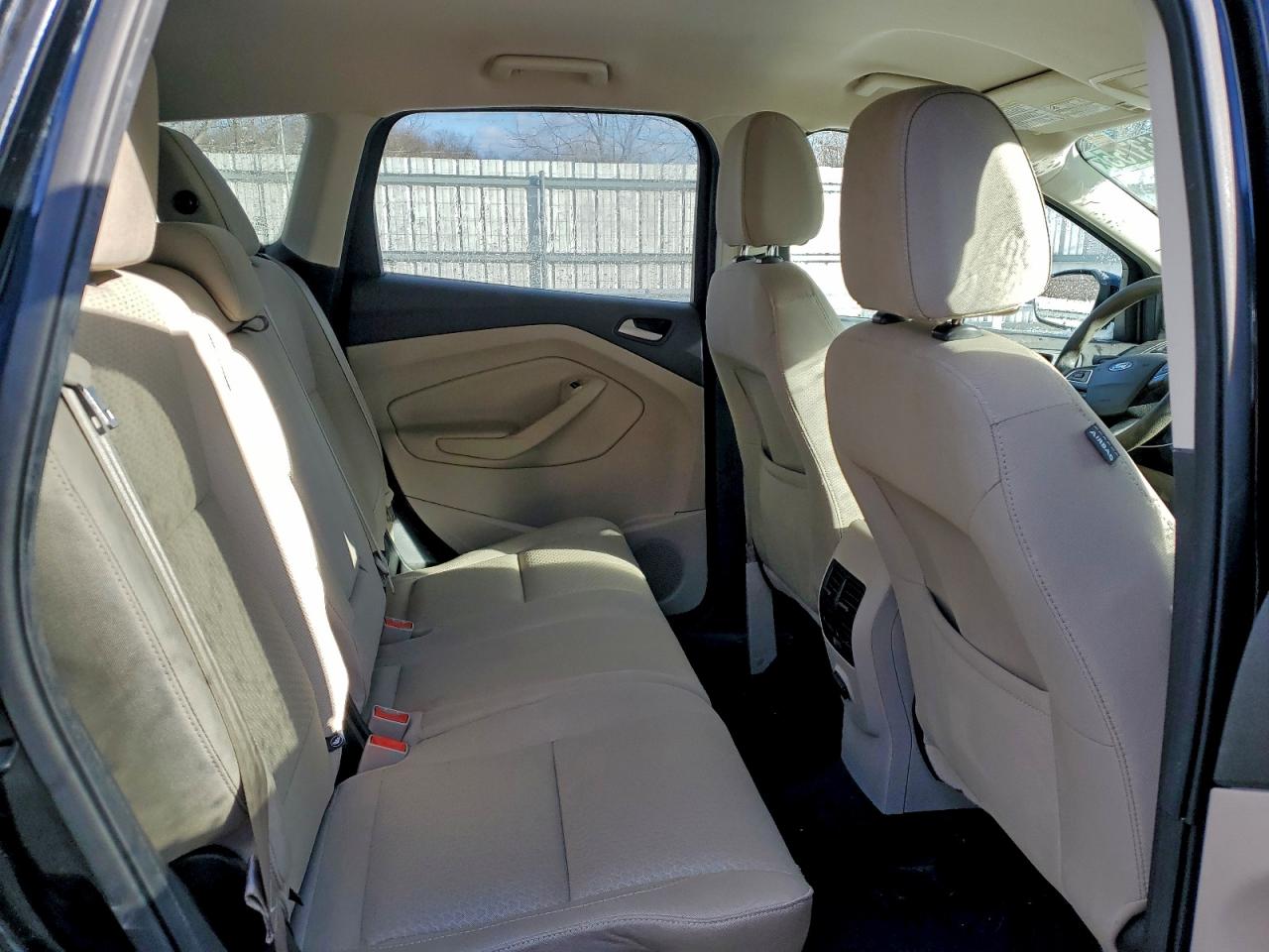 2017 FORD ESCAPE SE photo 11