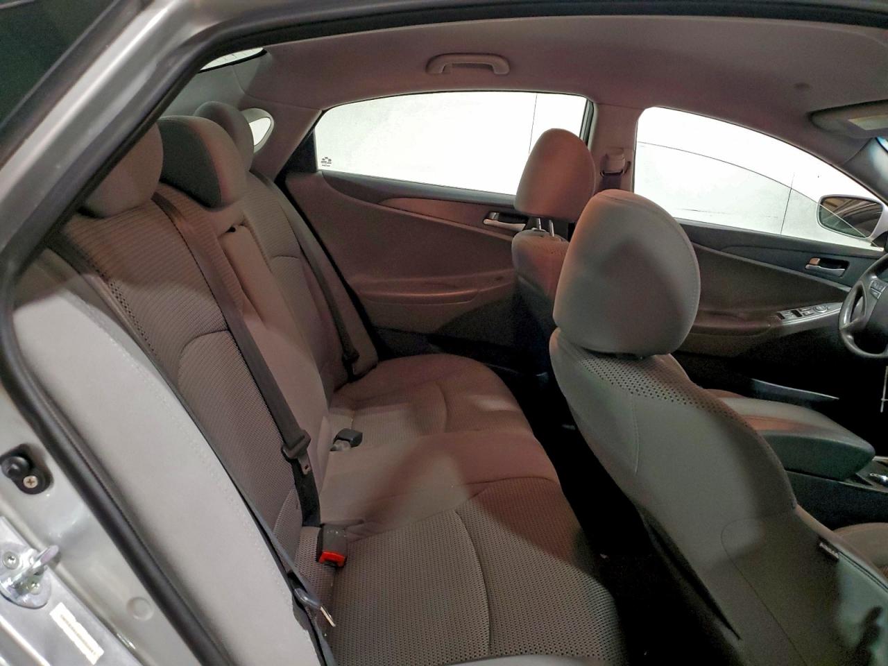 2011 HYUNDAI SONATA GLS photo 10