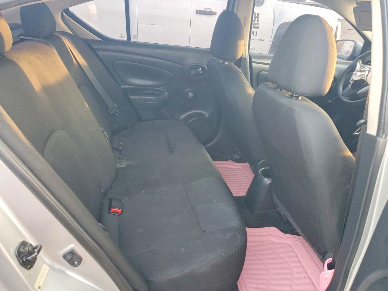2019 NISSAN VERSA S photo 19