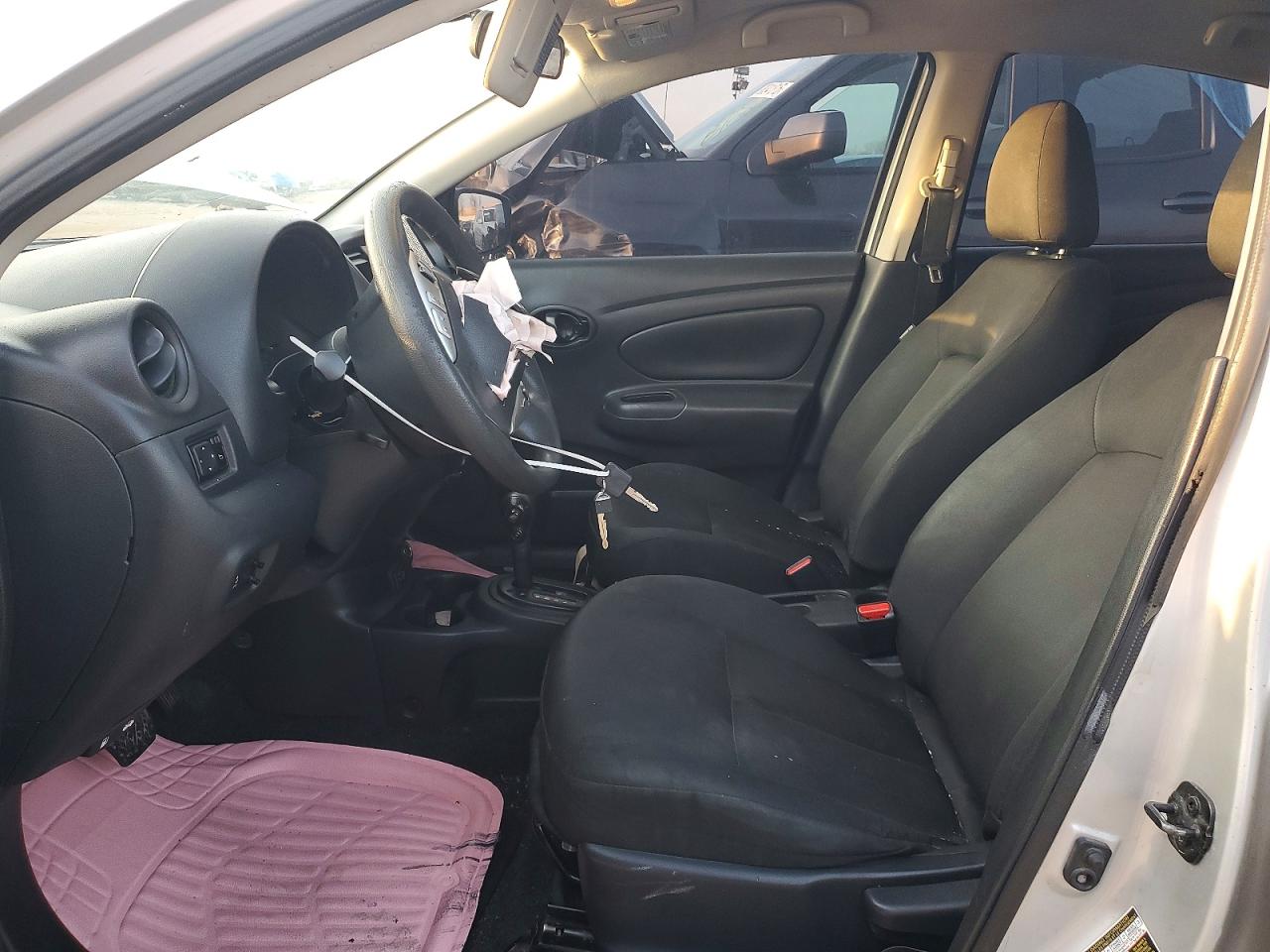 2019 NISSAN VERSA S photo 13