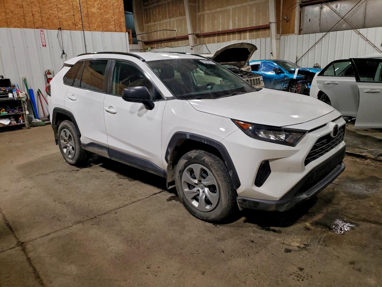 2021 TOYOTA RAV4 LE photo 7