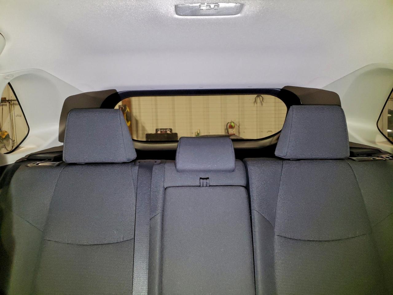 2021 TOYOTA RAV4 LE photo 19