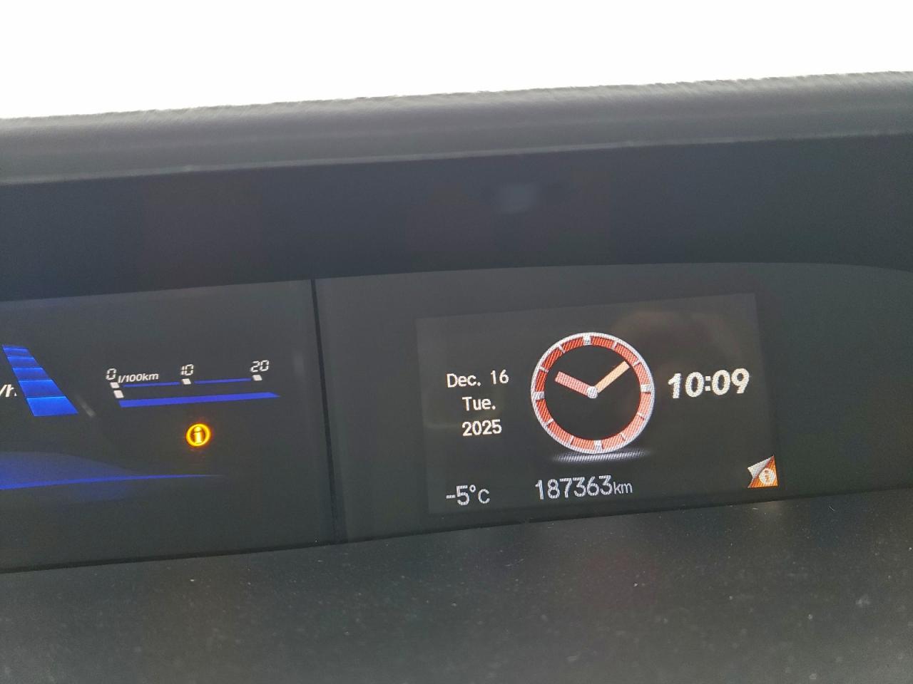 2014 HONDA CIVIC LX photo 9