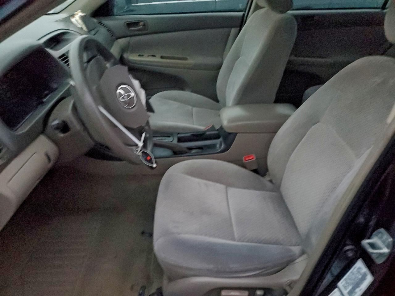 2003 TOYOTA CAMRY LE photo 13