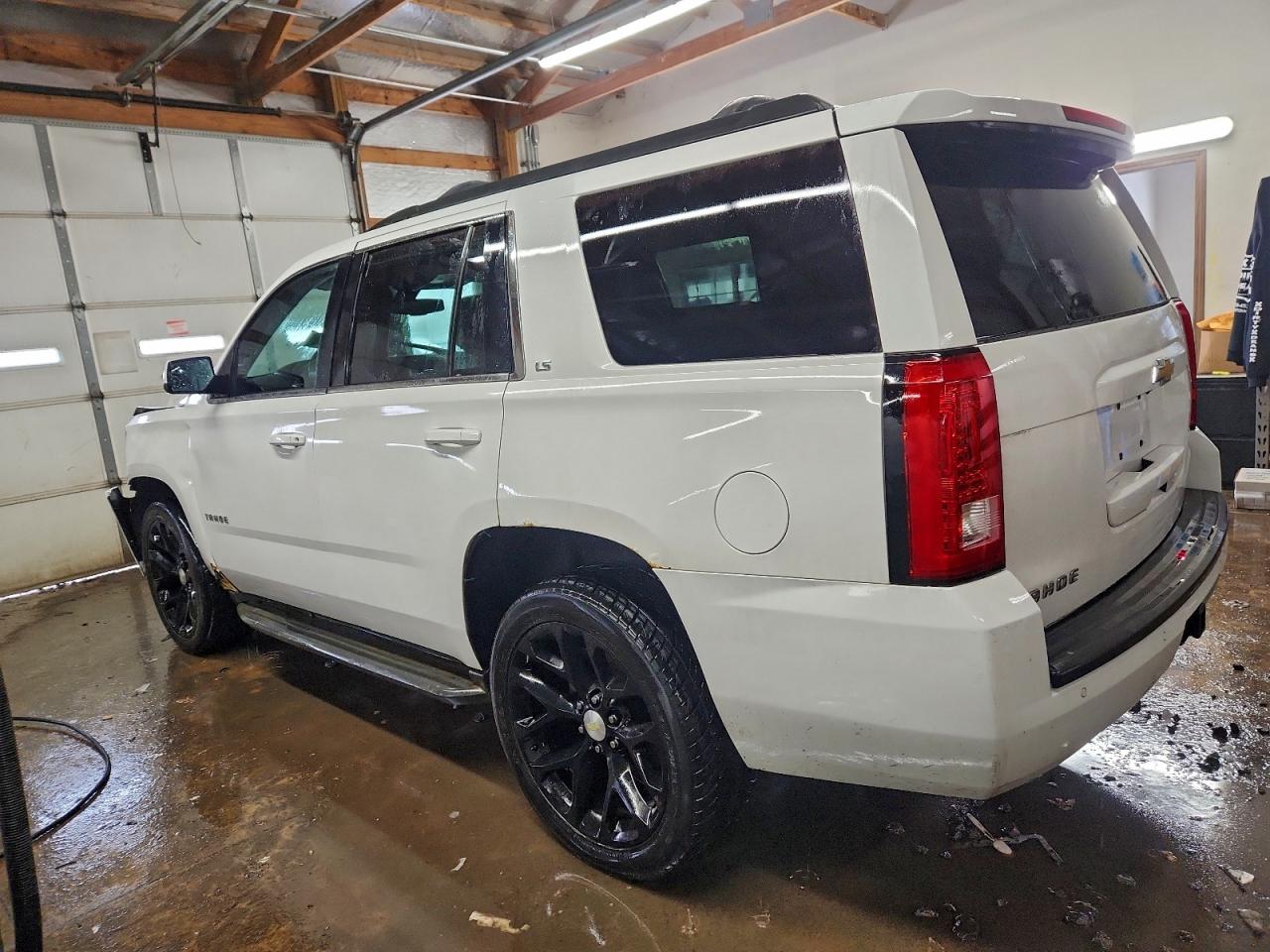 2015 CHEVROLET TAHOE K1500 LS photo 2