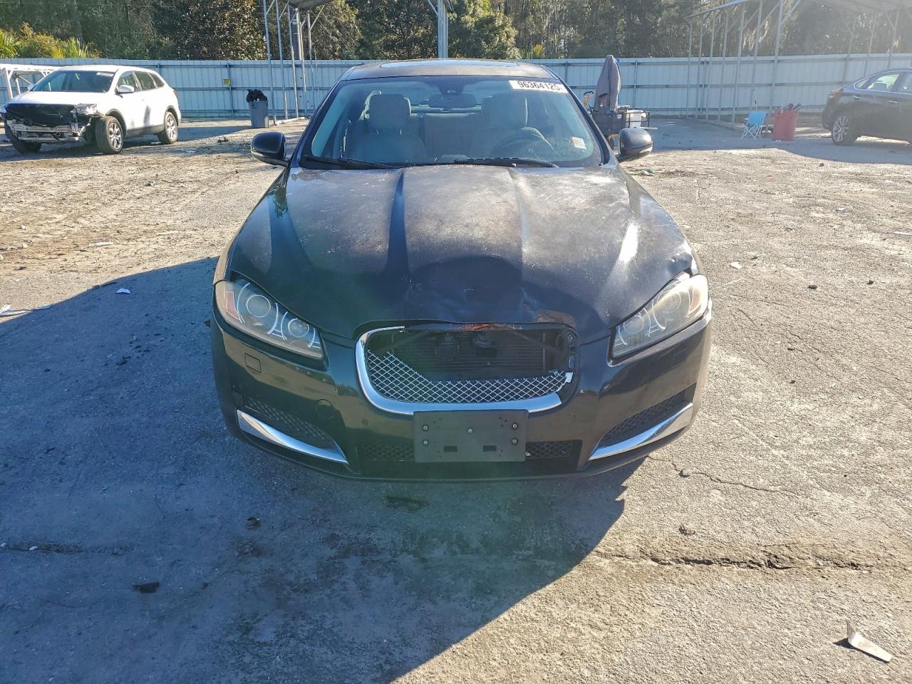 2013 JAGUAR XF photo 9