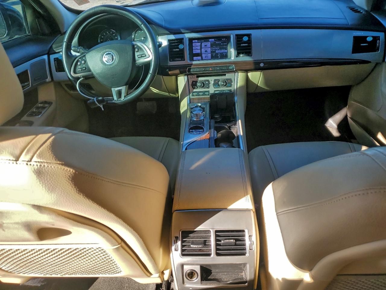 2013 JAGUAR XF photo 15