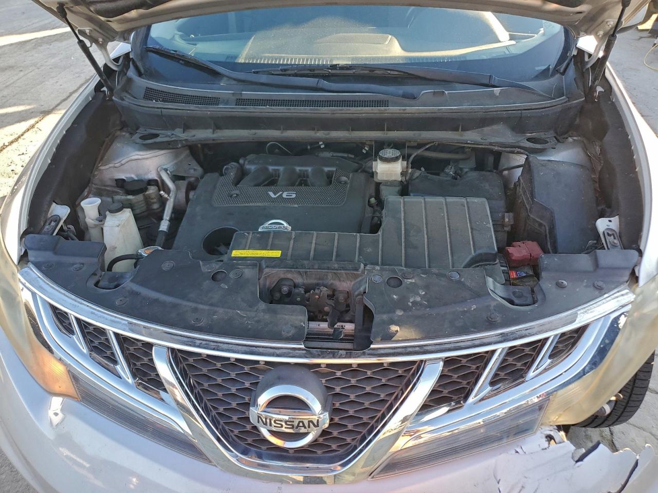 2014 NISSAN MURANO S photo 23