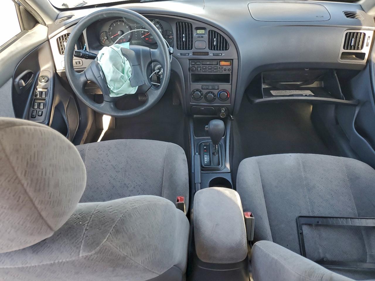 2005 HYUNDAI ELANTRA GLS photo 8