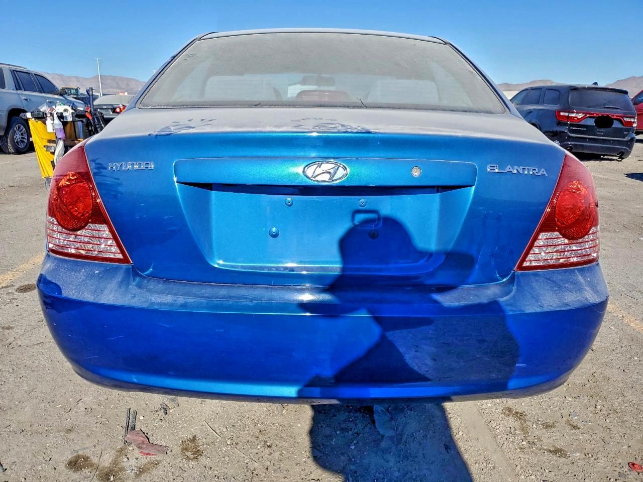 2005 HYUNDAI ELANTRA GLS photo 6
