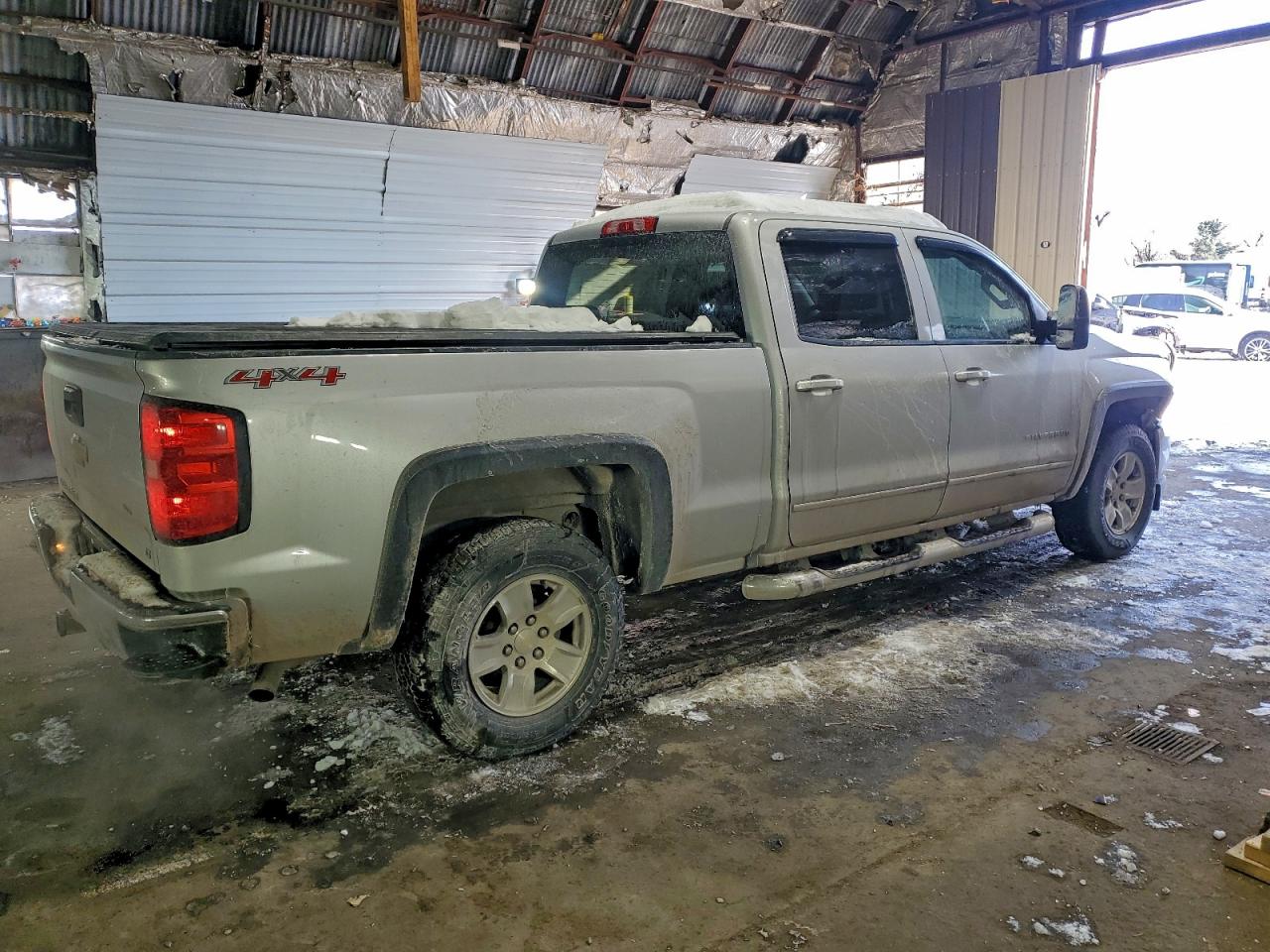 2017 CHEVROLET SILVERADO K1500 LT photo 3