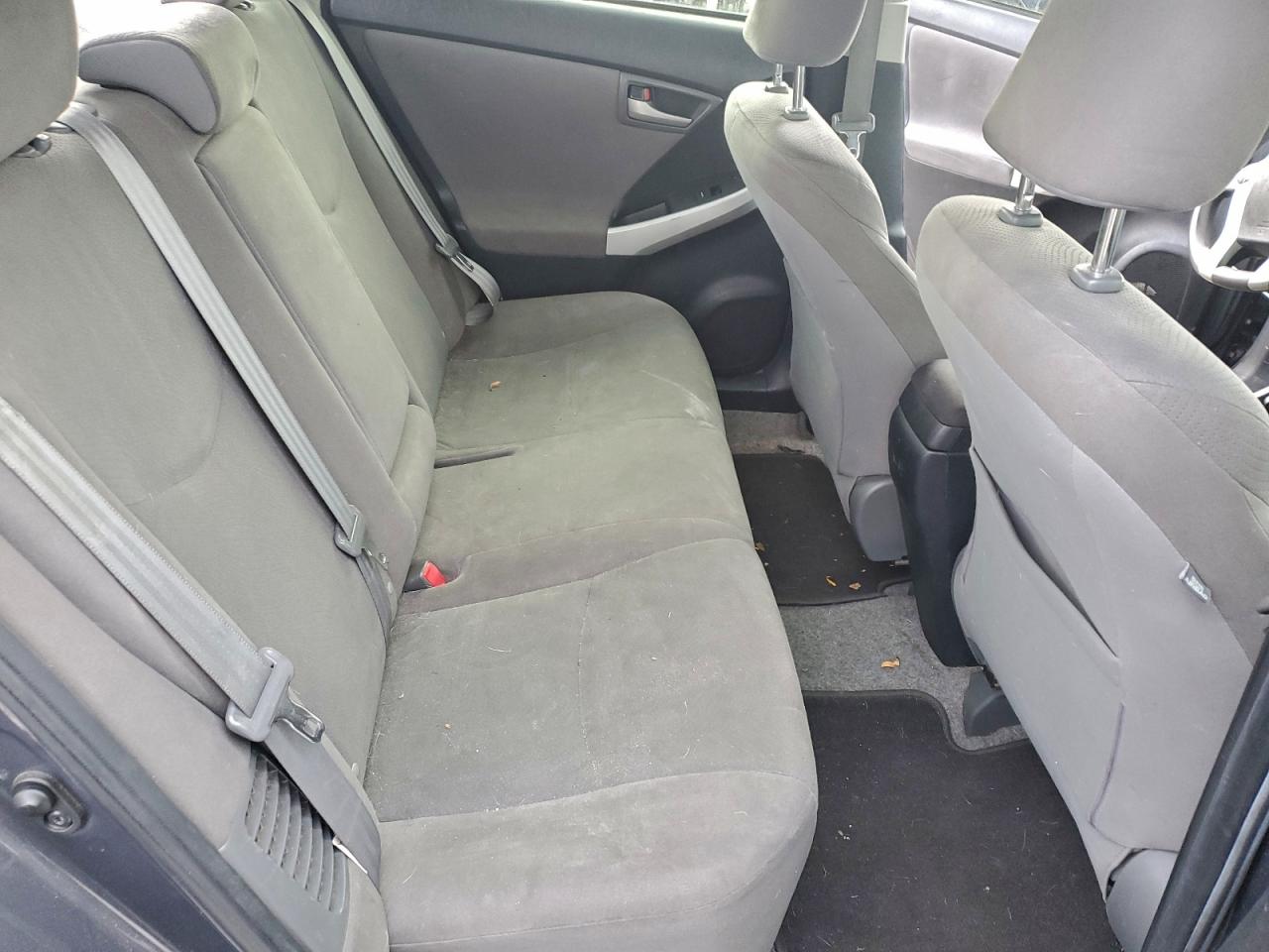 2013 TOYOTA PRIUS photo 19