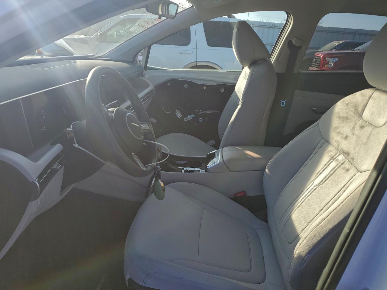 2025 HYUNDAI TUCSON SEL photo 13
