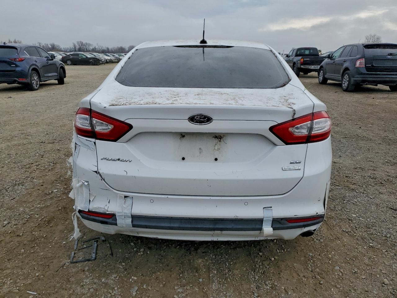 2014 FORD FUSION SE photo 11