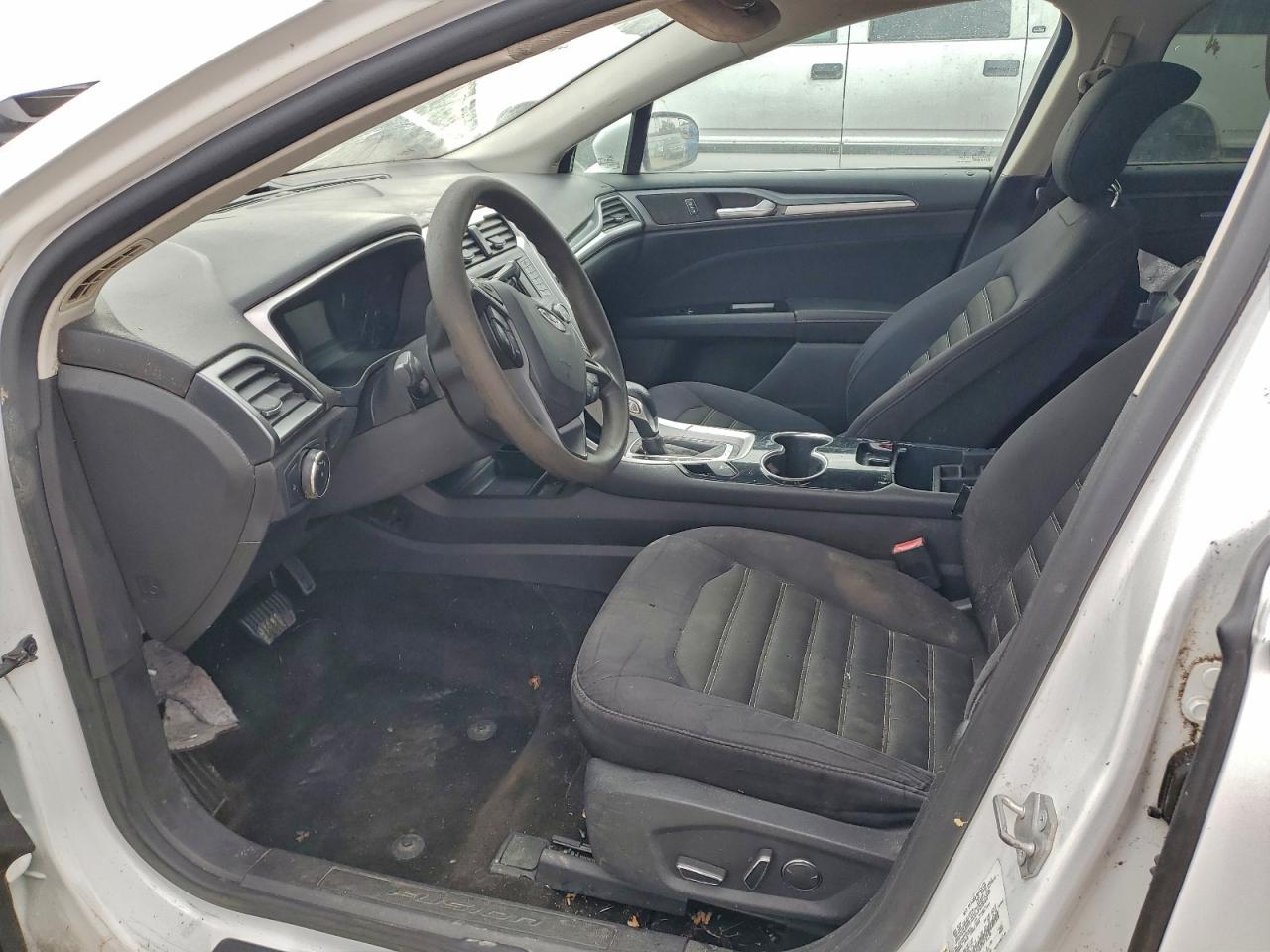 2014 FORD FUSION SE photo 13