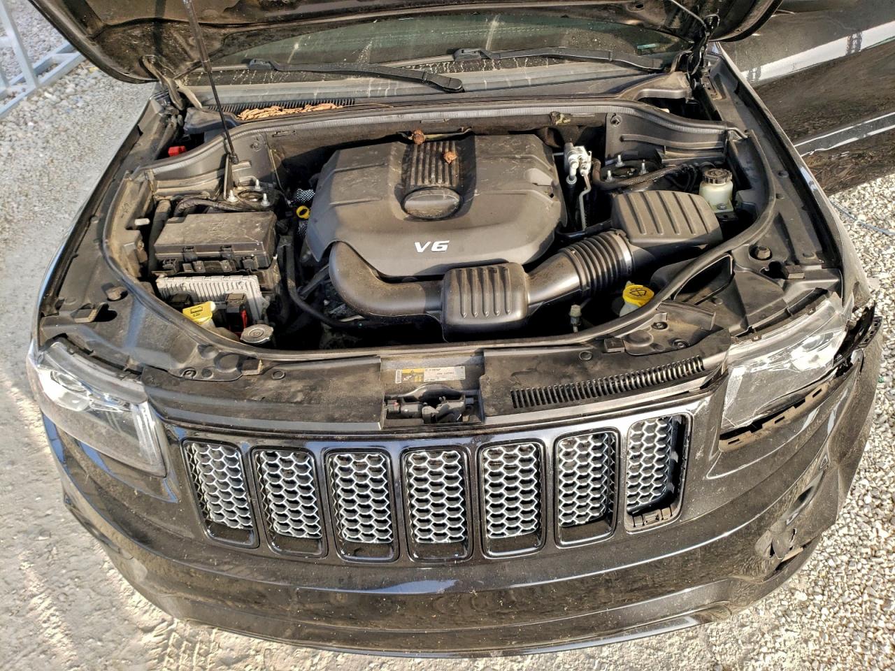 2015 JEEP GRAND CHEROKEE LAREDO photo 12