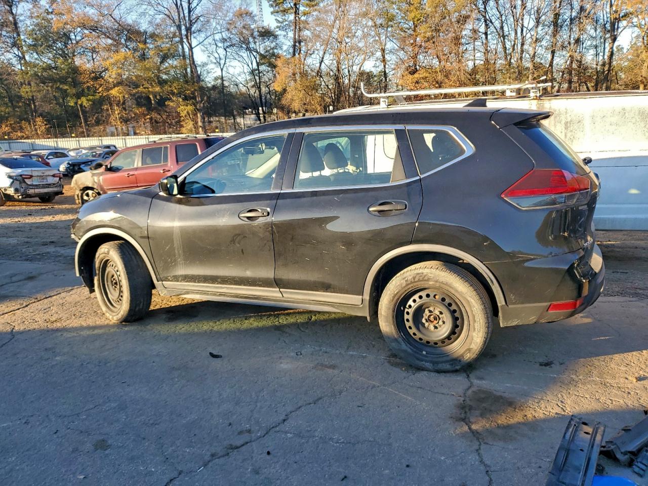 2020 NISSAN ROGUE S photo 2