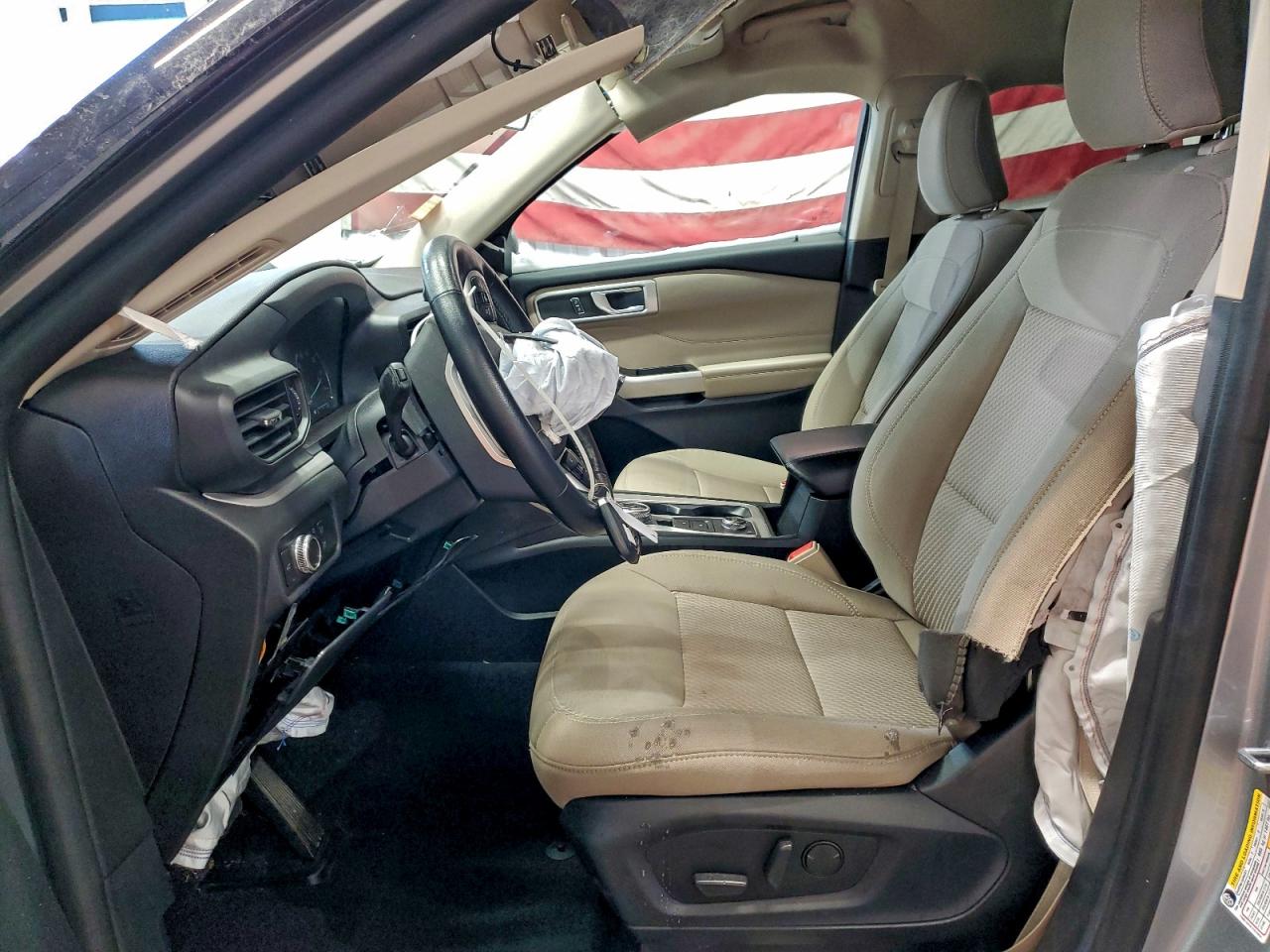 2023 FORD EXPLORER XLT photo 13