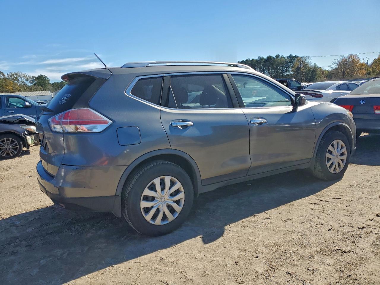 2016 NISSAN ROGUE S photo 5