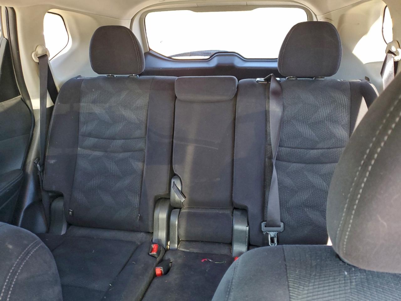 2016 NISSAN ROGUE S photo 19